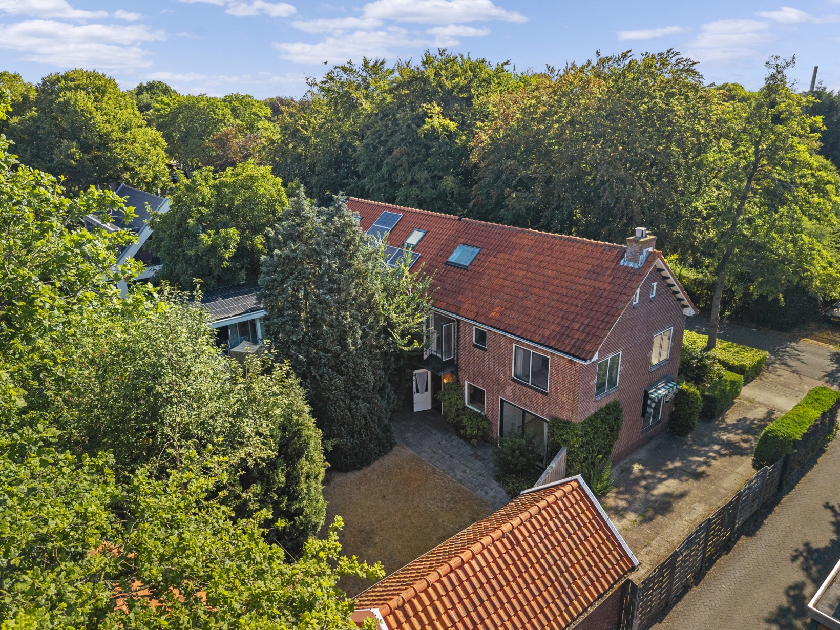 Twee-onder-één-kap te koop: Breedelaan 18, Heiloo