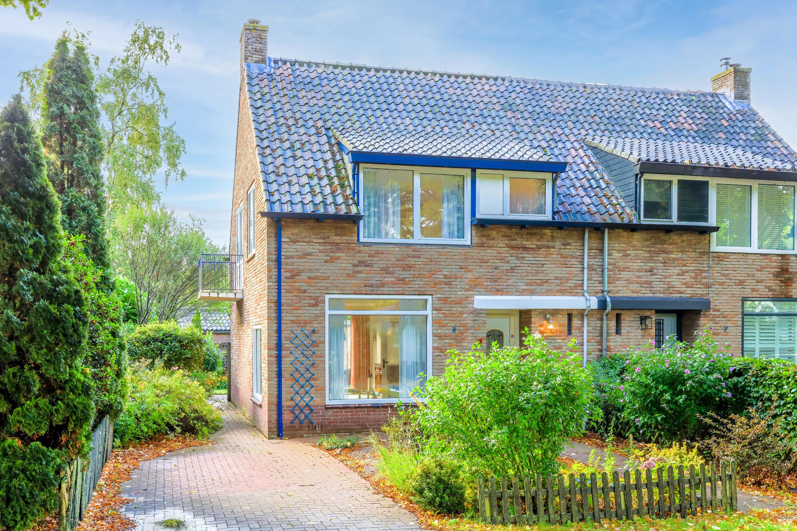 Twee-onder-één-kap te koop: Arklaan 3, Heiloo