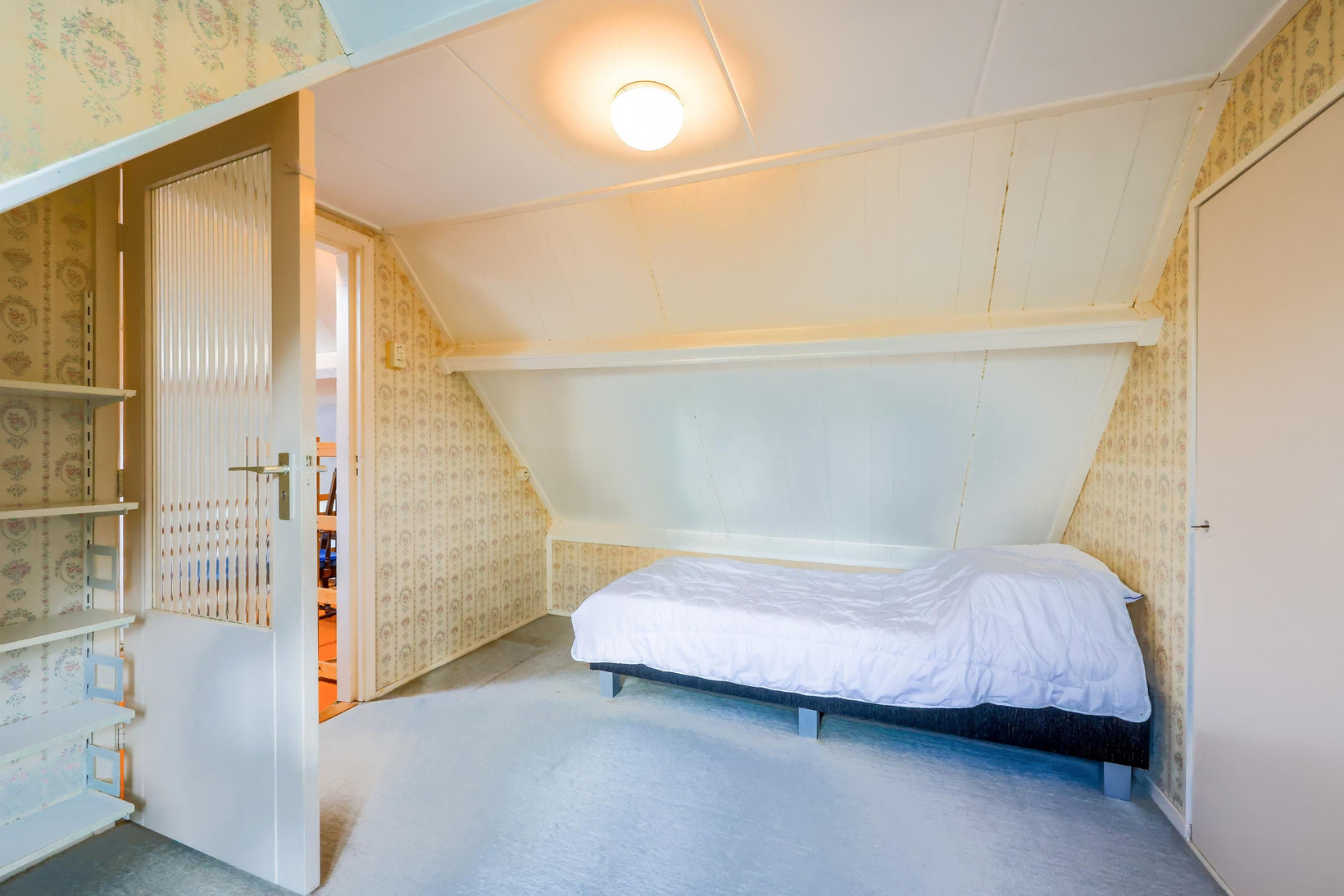 Twee-onder-één-kap te koop: Arklaan 3, Heiloo