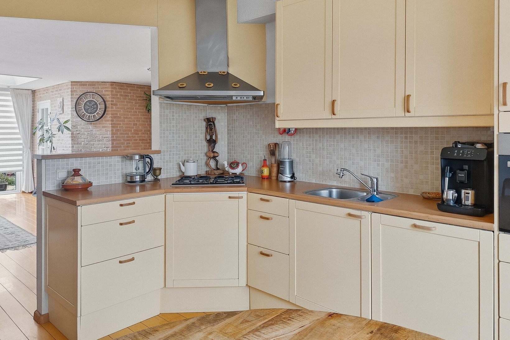 Tussenwoning te koop: Ewisweg 70, Heiloo