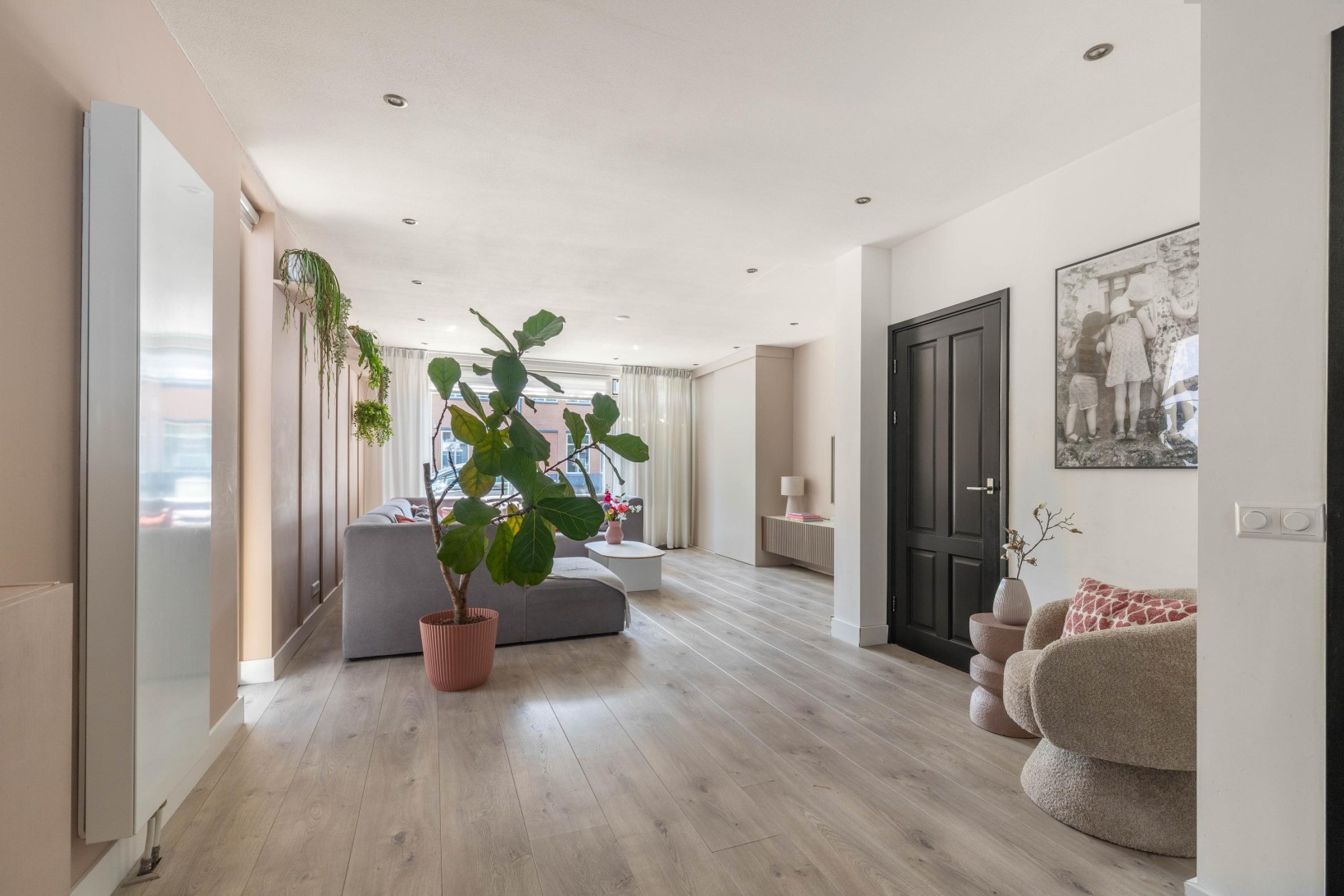 Vrijstaande woning te koop: Stationsweg 111, Heiloo