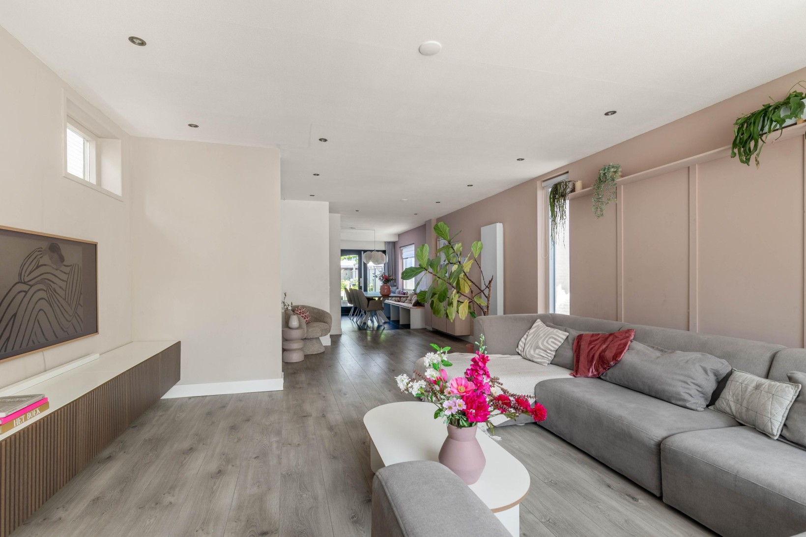 Vrijstaande woning te koop: Stationsweg 111, Heiloo