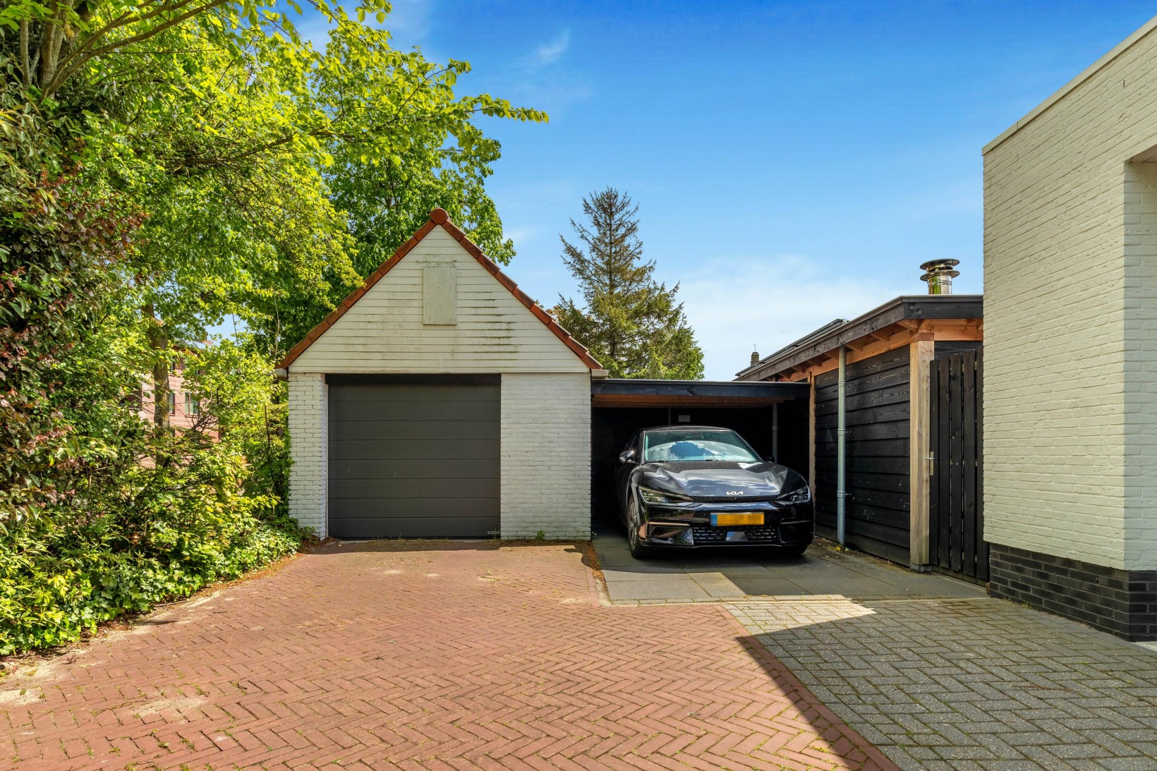 Vrijstaande woning te koop: Stationsweg 111, Heiloo