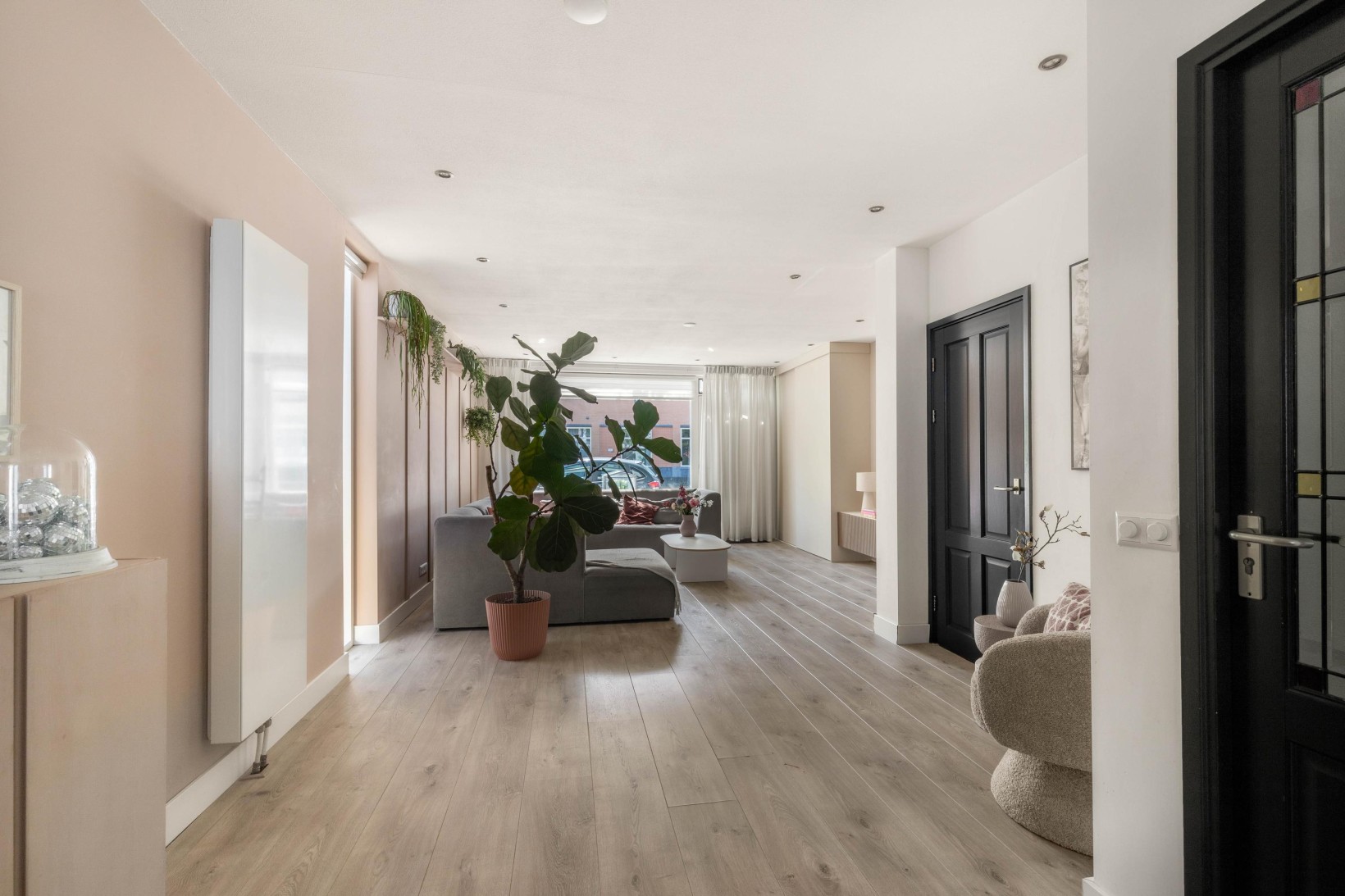 Vrijstaande woning te koop: Stationsweg 111, Heiloo