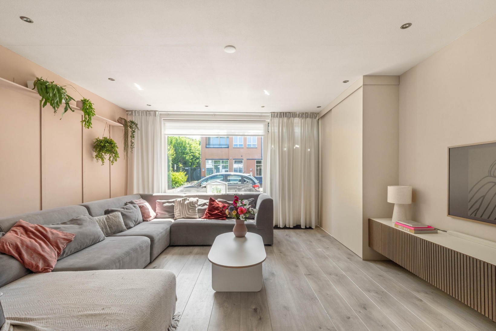 Vrijstaande woning te koop: Stationsweg 111, Heiloo