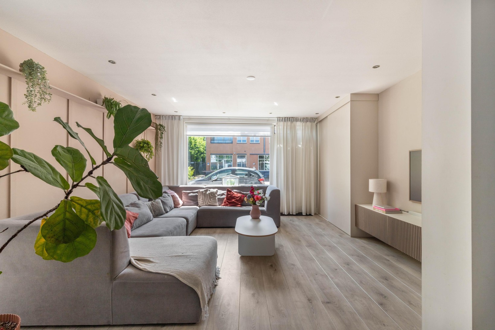 Vrijstaande woning te koop: Stationsweg 111, Heiloo
