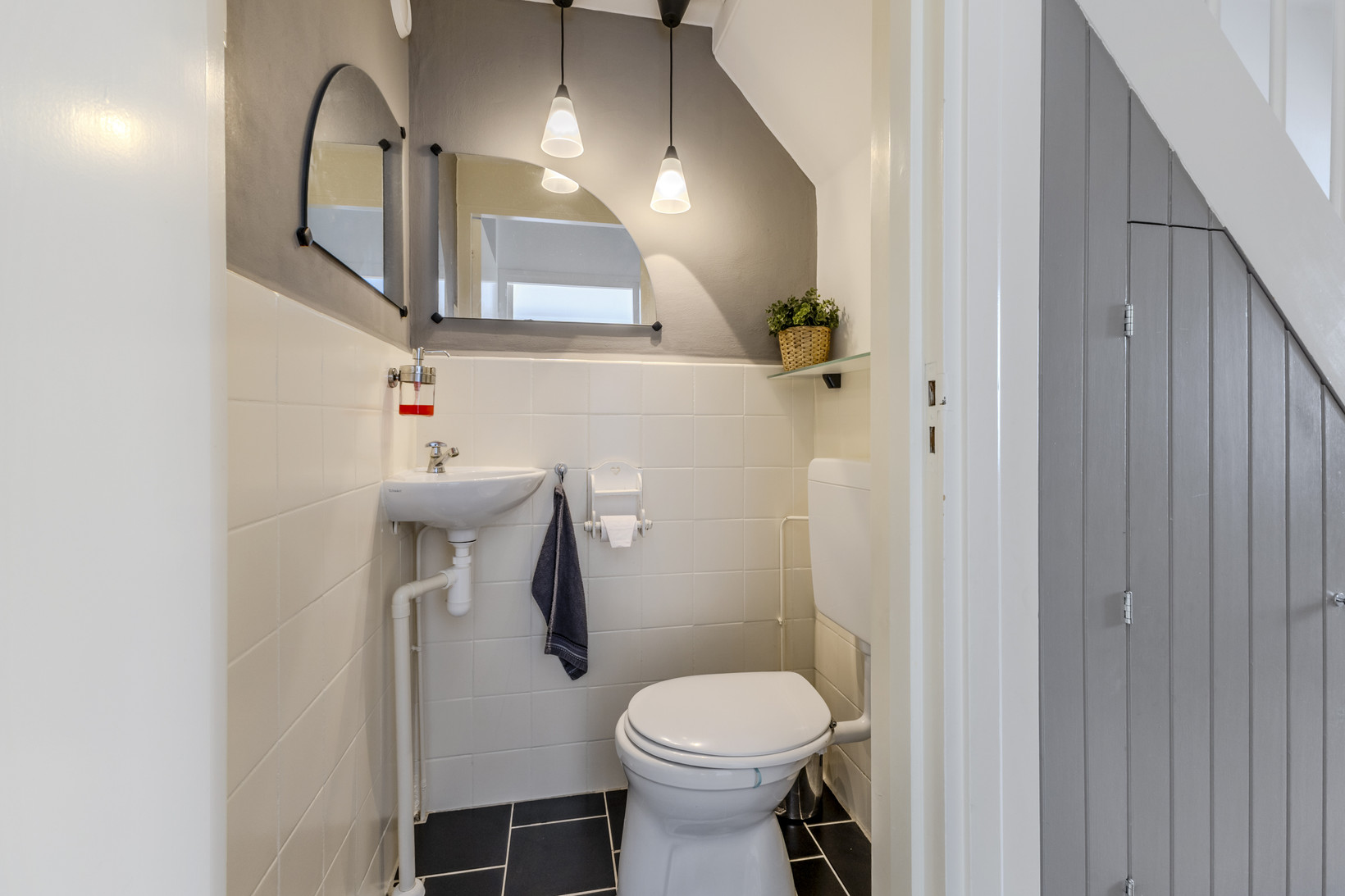 Tussenwoning te koop: Vrieswijk 55, Heiloo