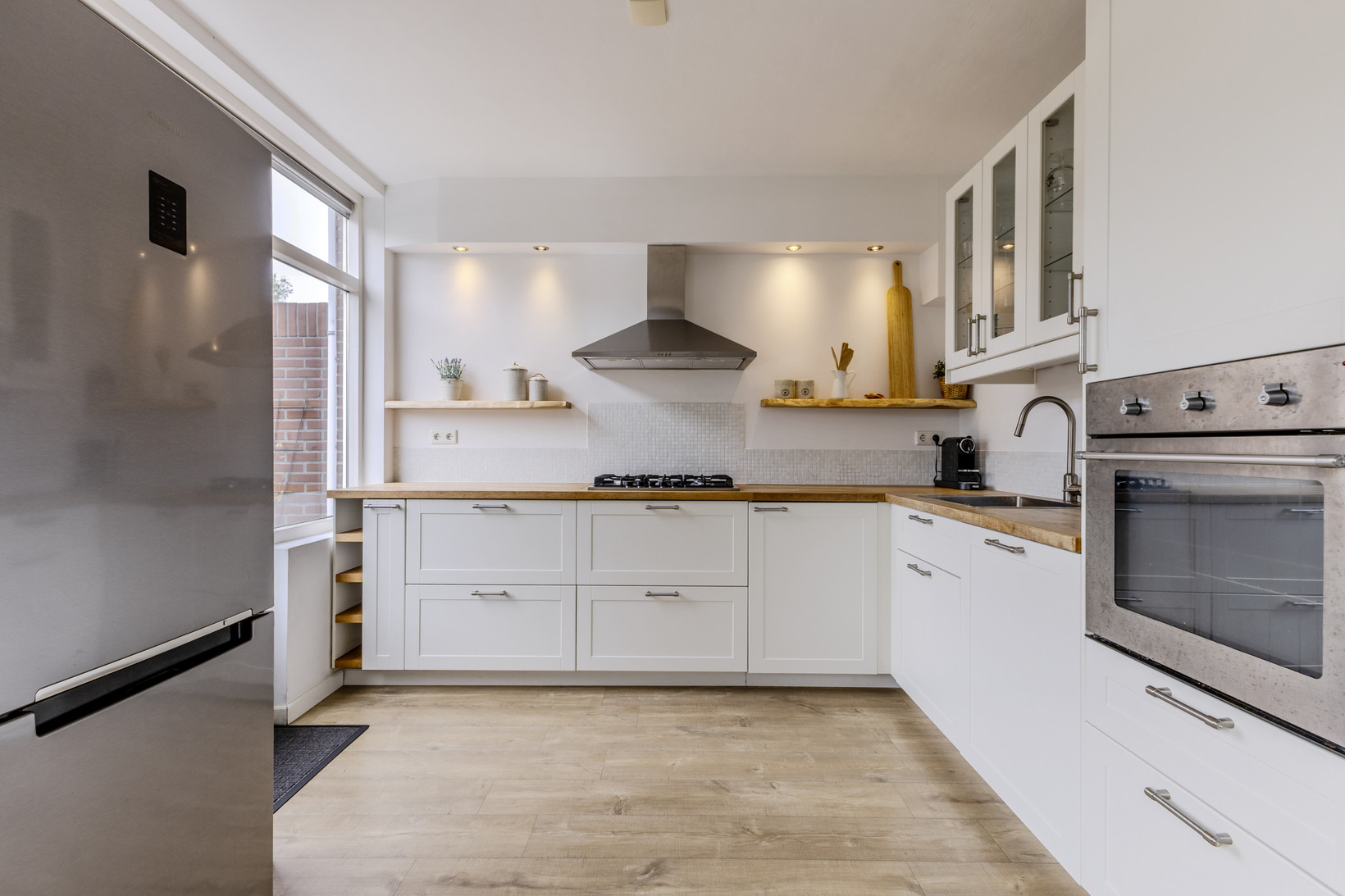 Tussenwoning te koop: Vrieswijk 55, Heiloo