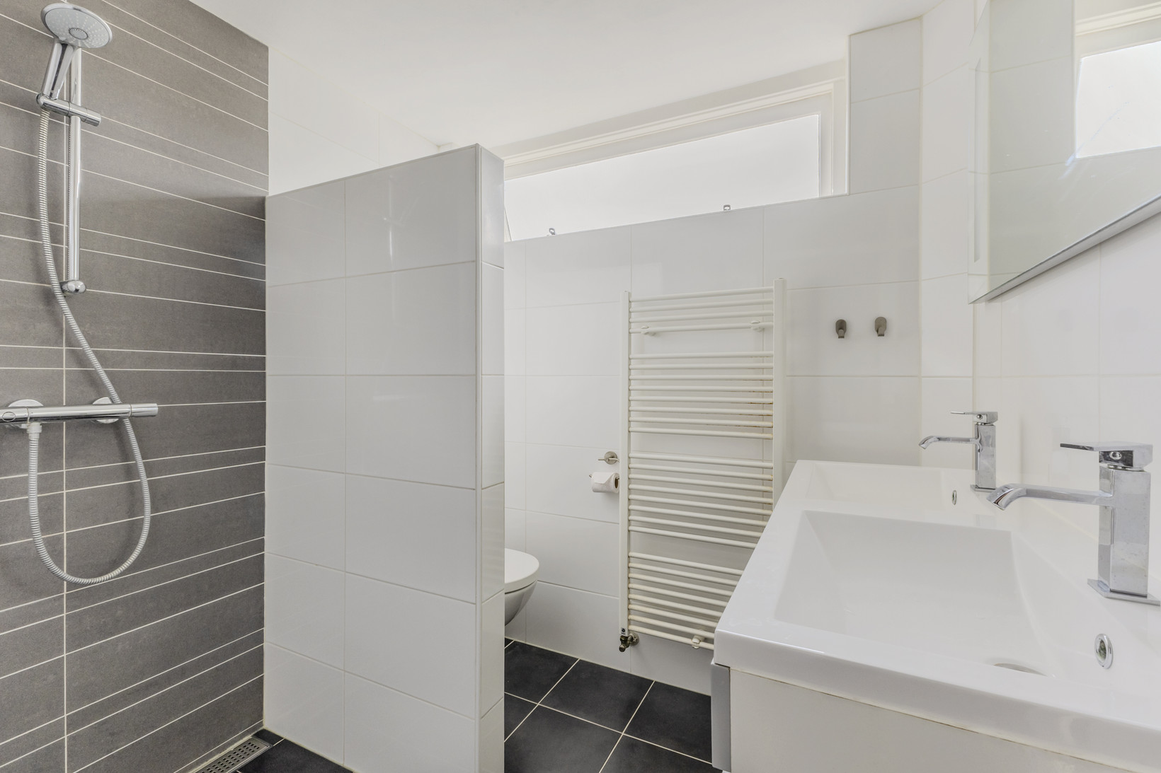 Tussenwoning te koop: Vrieswijk 55, Heiloo