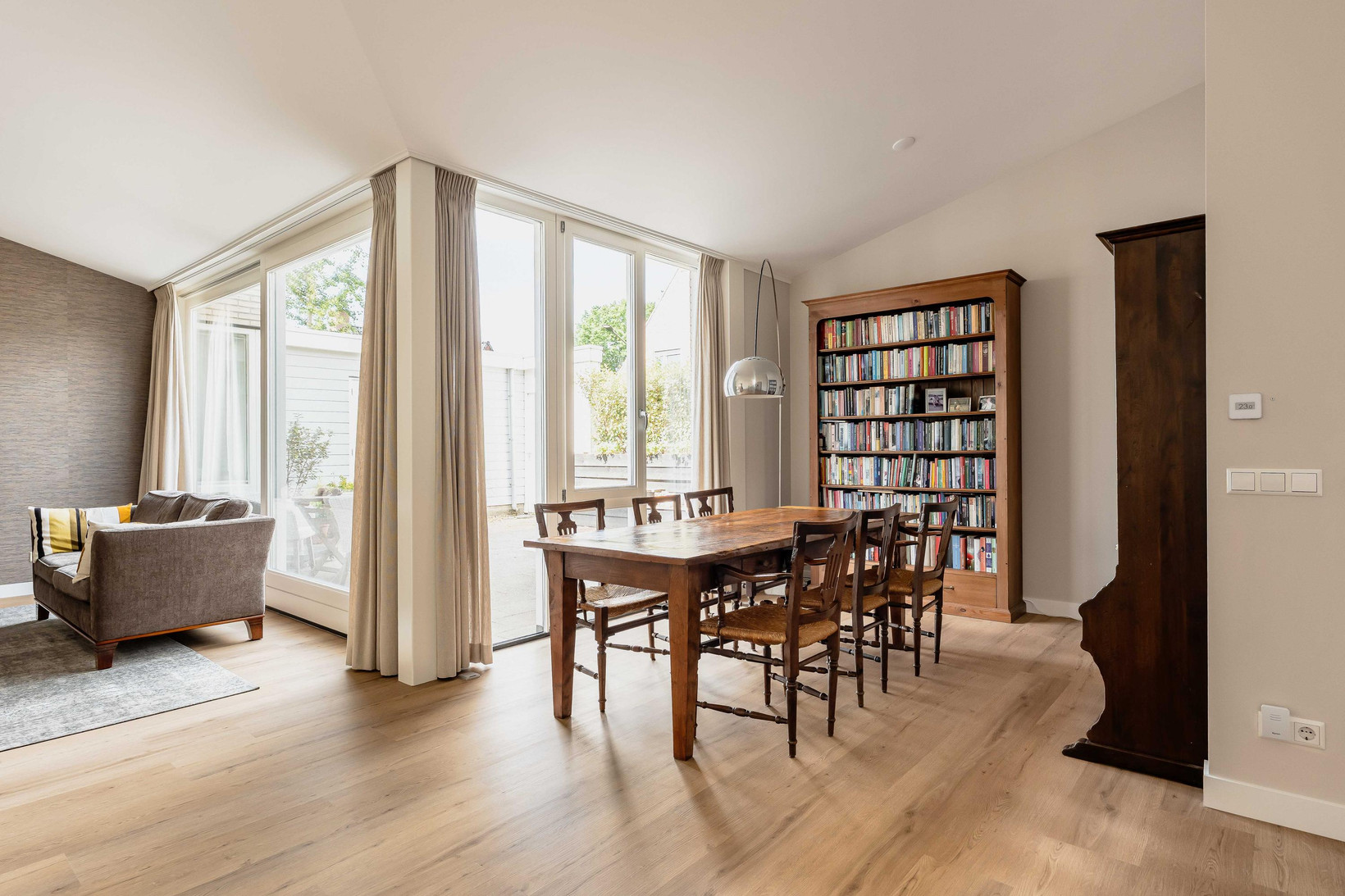 Tussenwoning te koop: Spiegellaan 12, Heiloo