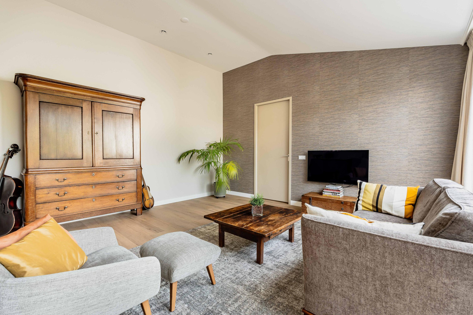 Tussenwoning te koop: Spiegellaan 12, Heiloo