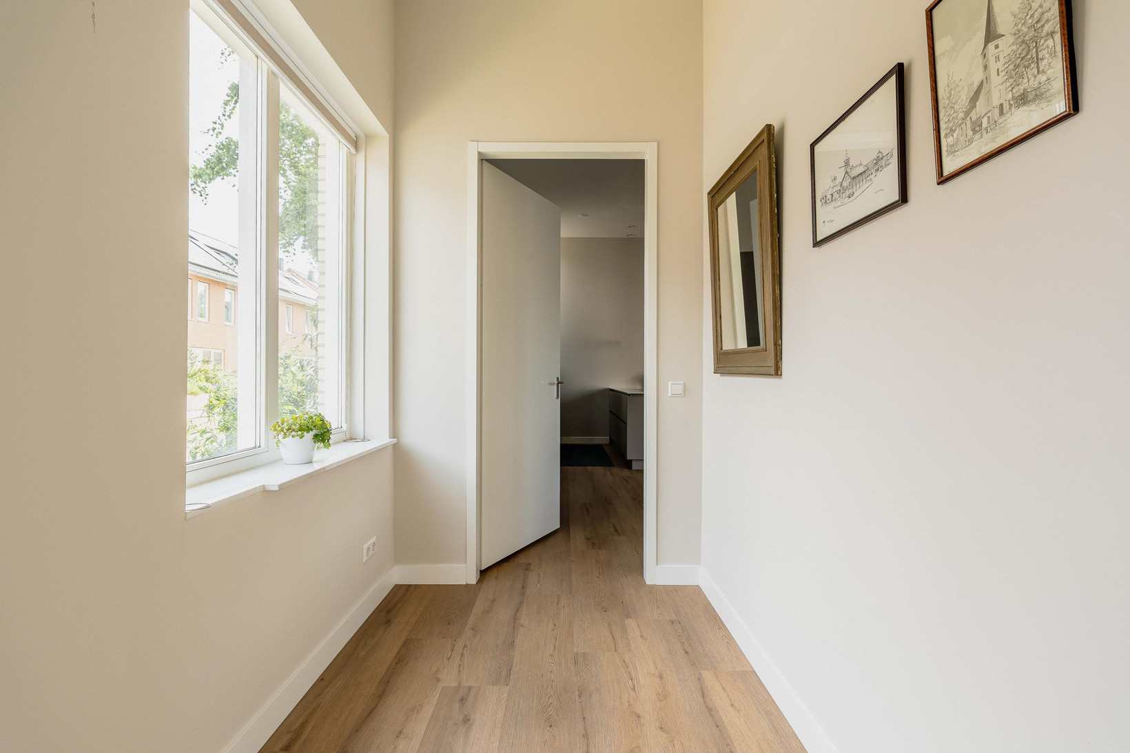 Tussenwoning te koop: Spiegellaan 12, Heiloo