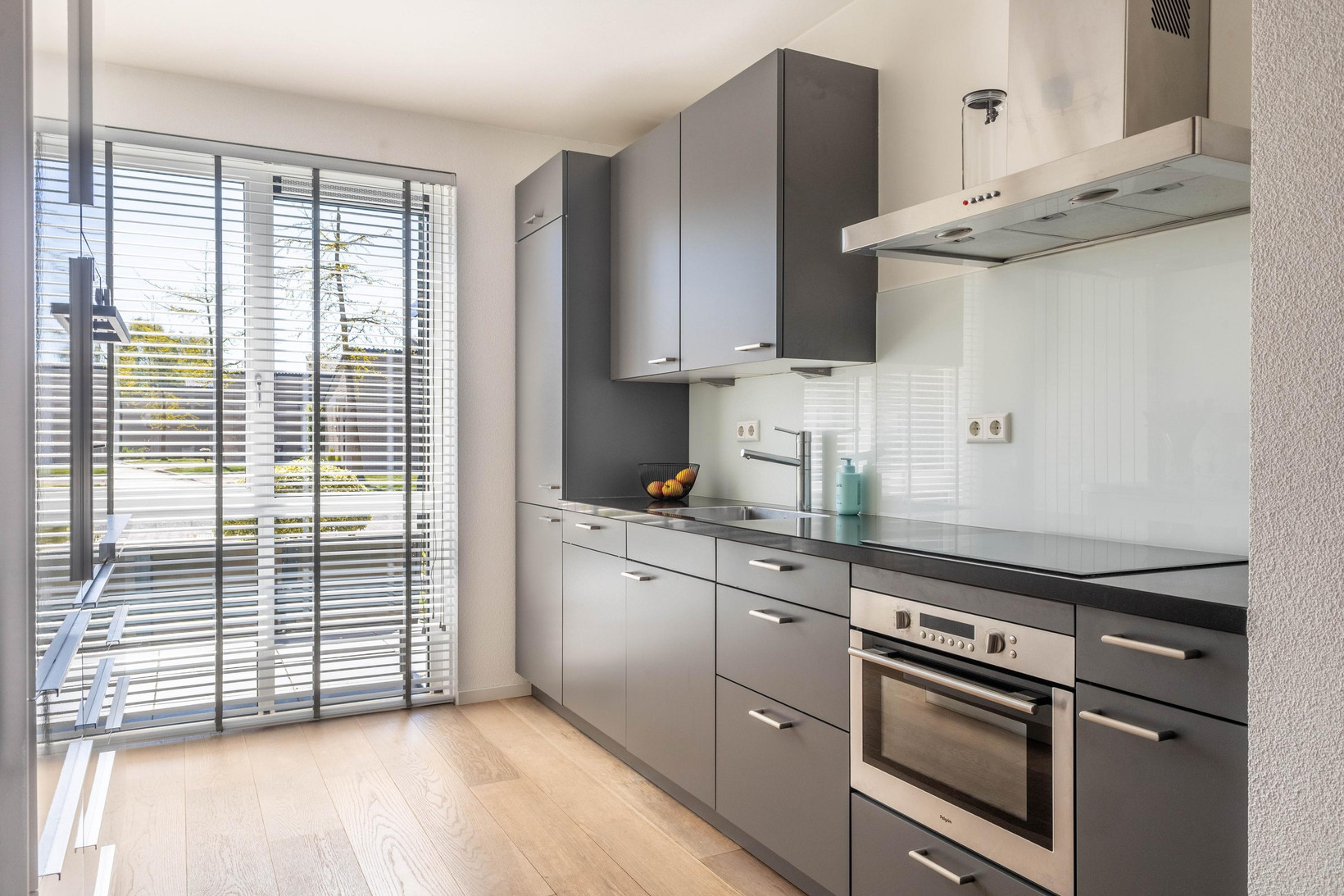 Tussenwoning te koop: Spiegellaan 83, Heiloo