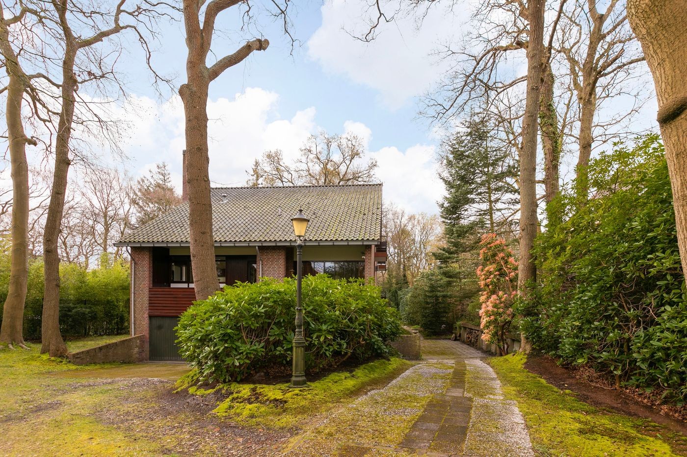 Vrijstaande woning te koop: Kerkelaan 9, Bergen (Nh)