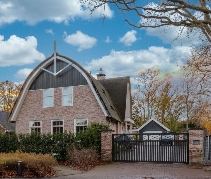 Vrijstaande woning te koop: Komlaan 21, Bergen (Nh)