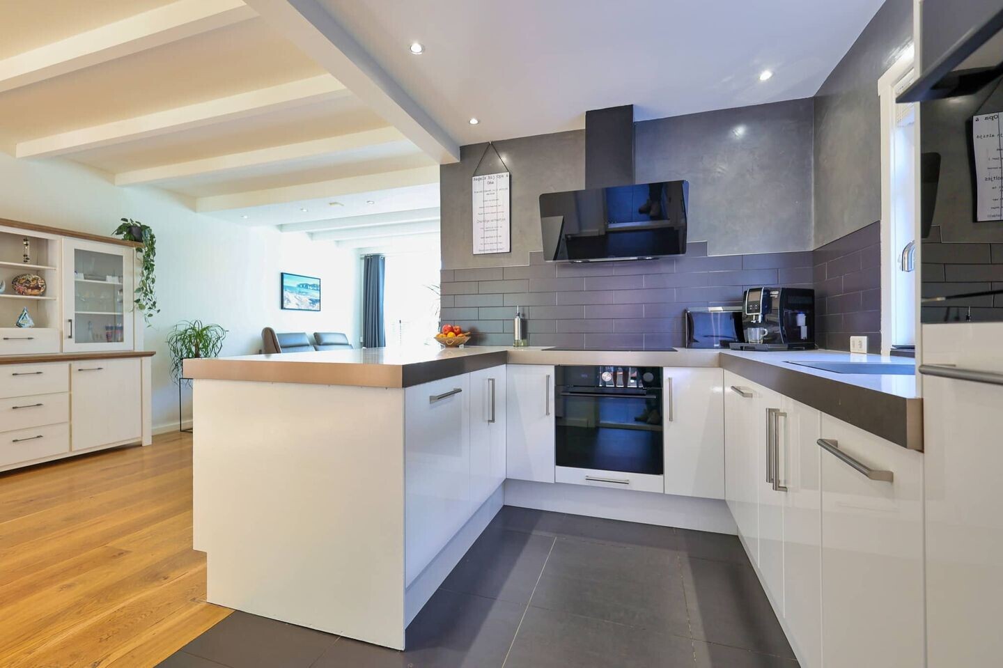 Vrijstaande woning te koop: Dorpsstraat 85, Bergen (Nh)