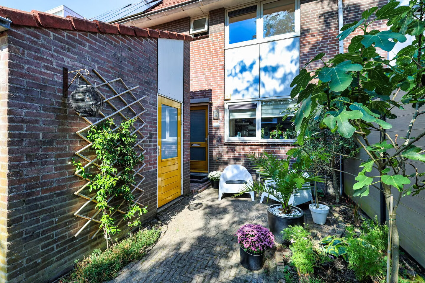 Tussenwoning te koop: Joke Smitstraat 73, Bergen (Nh)