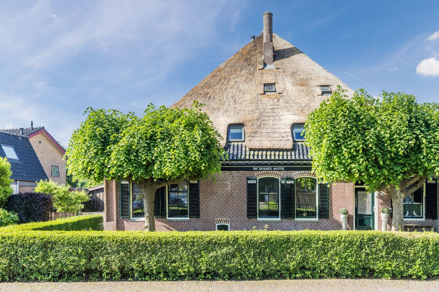 Twee-onder-één-kap te koop: Heereweg 165, Schoorl