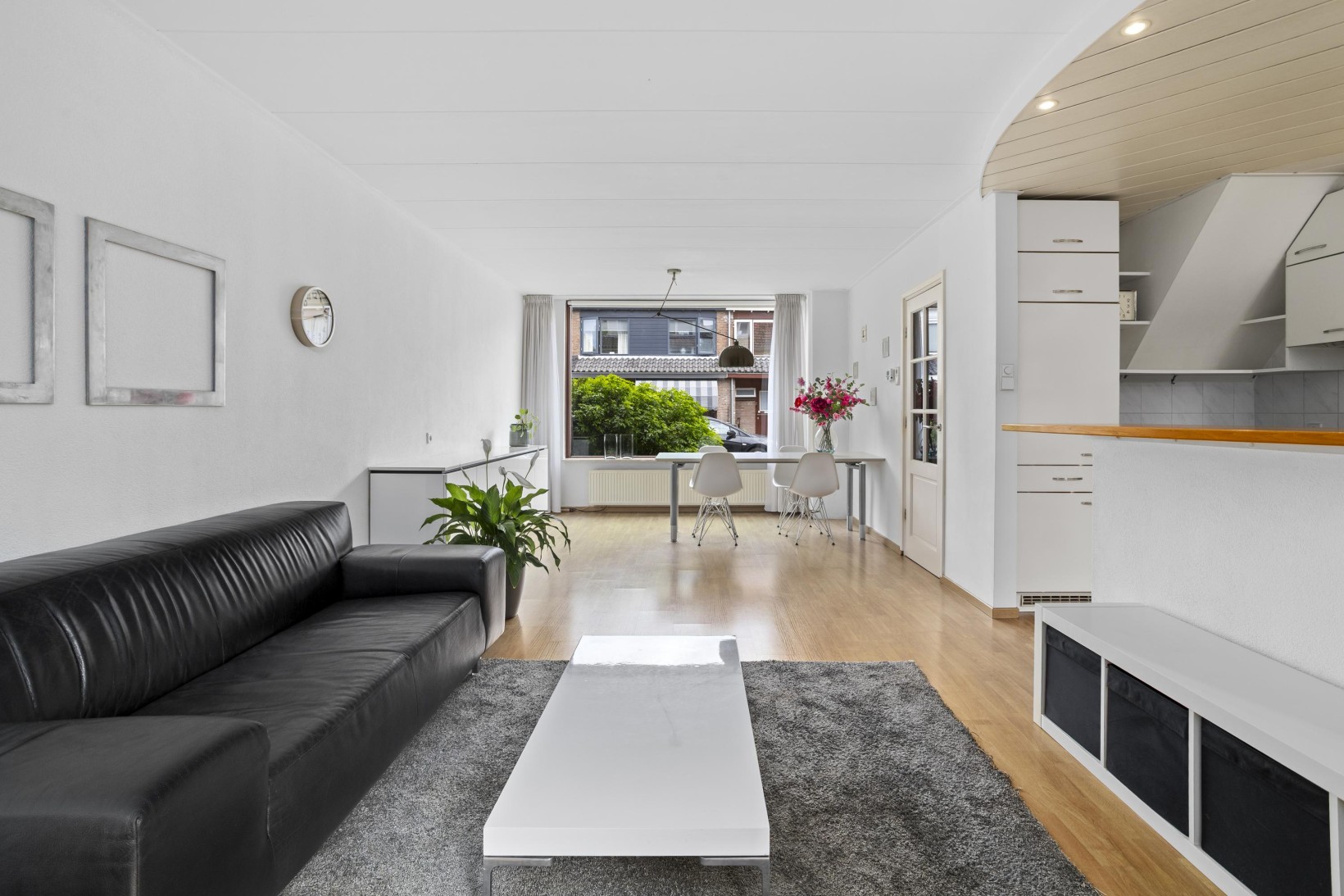 Tussenwoning te koop: Goudenregenlaan 21, Castricum