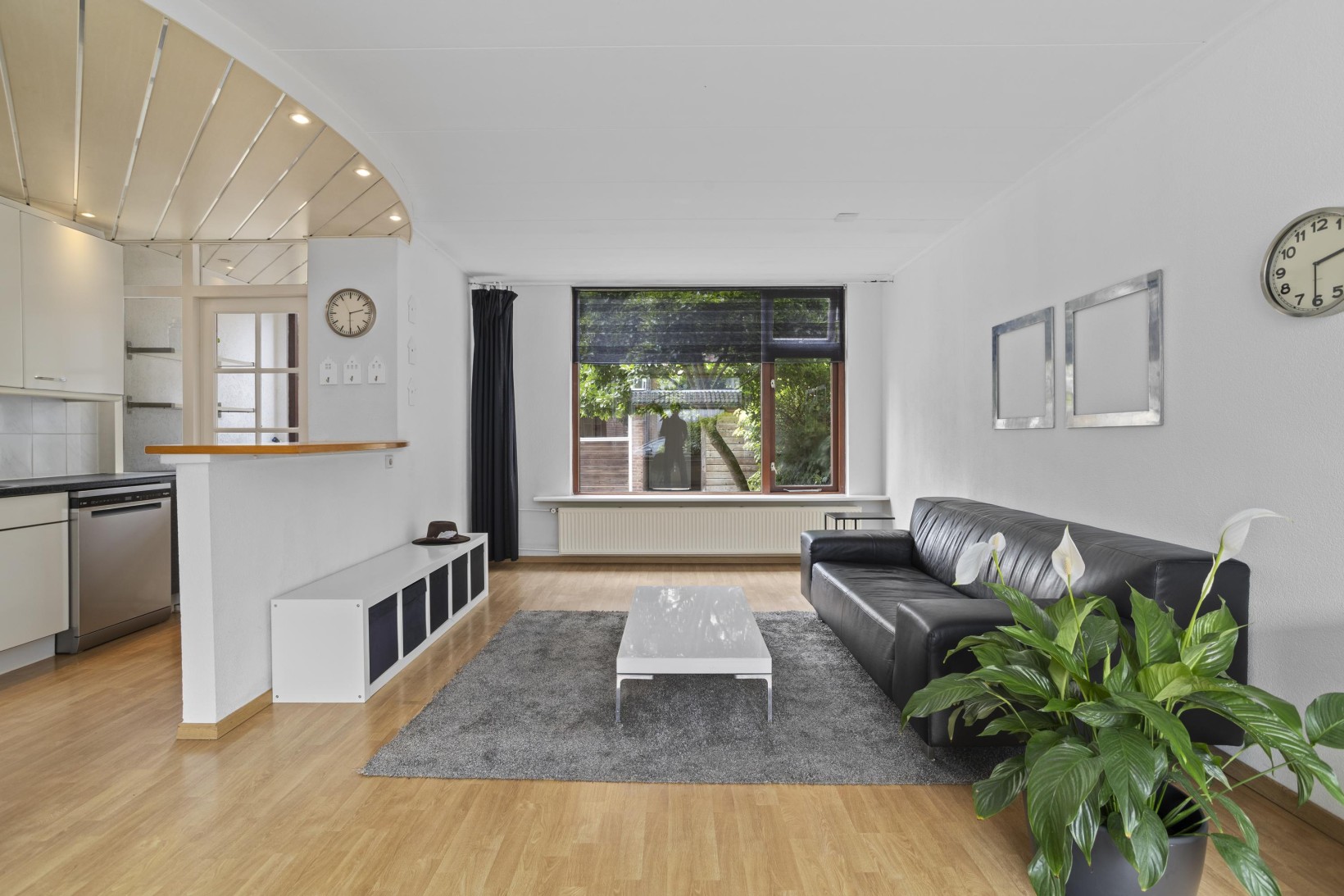 Tussenwoning te koop: Goudenregenlaan 21, Castricum