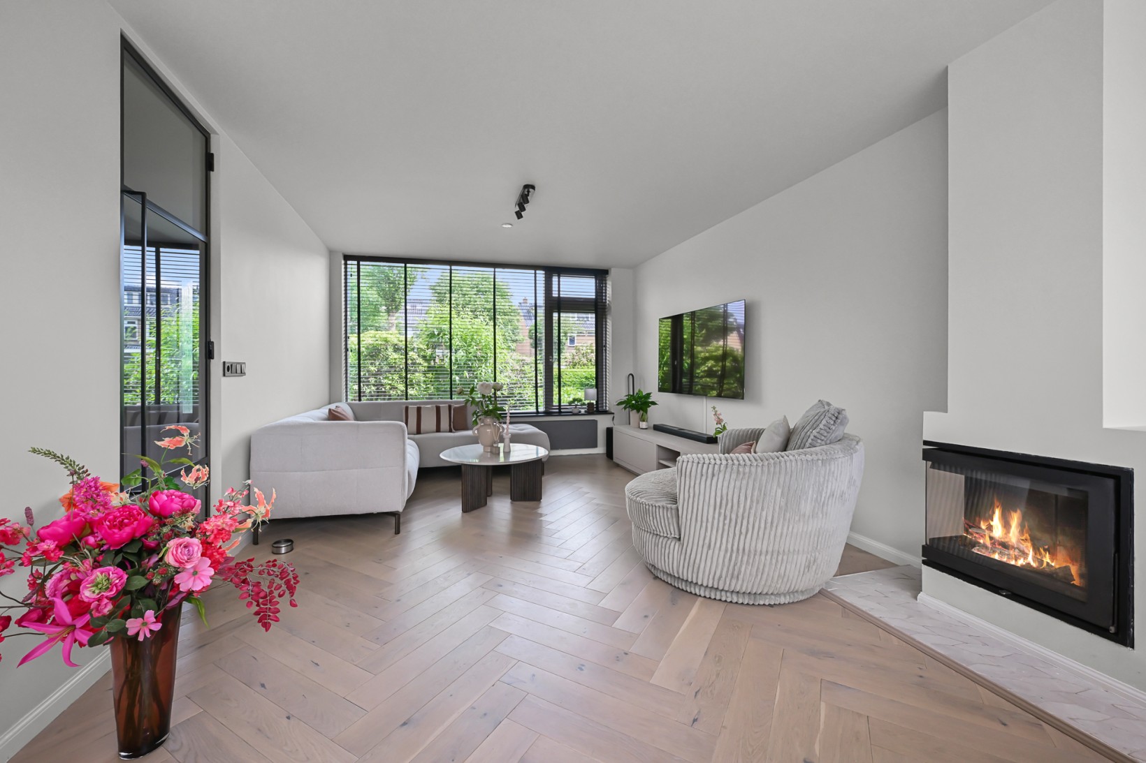 Tussenwoning te koop: Oranjelaan 18, Castricum