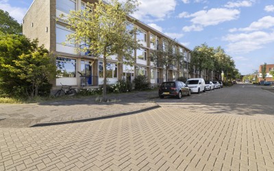 Admiraal de Ruyterlaan 55