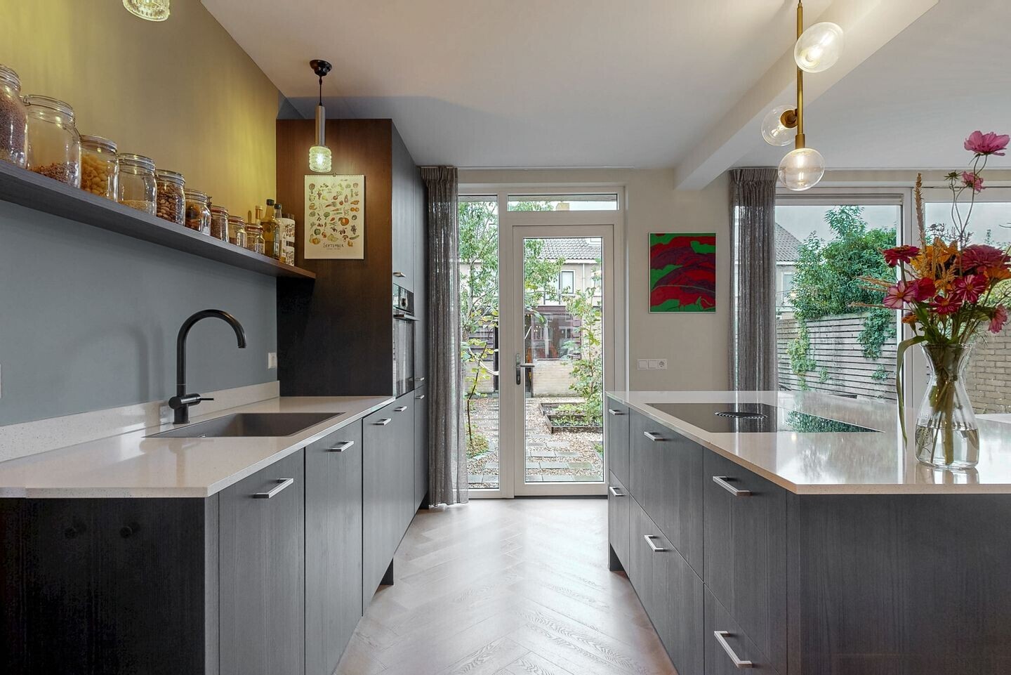 Tussenwoning te koop: Rooseveltlaan 6, Castricum