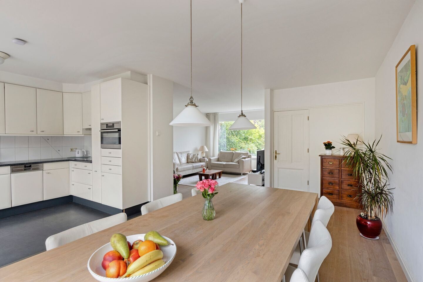 Tussenwoning te koop: Zwanebloem 7, Castricum