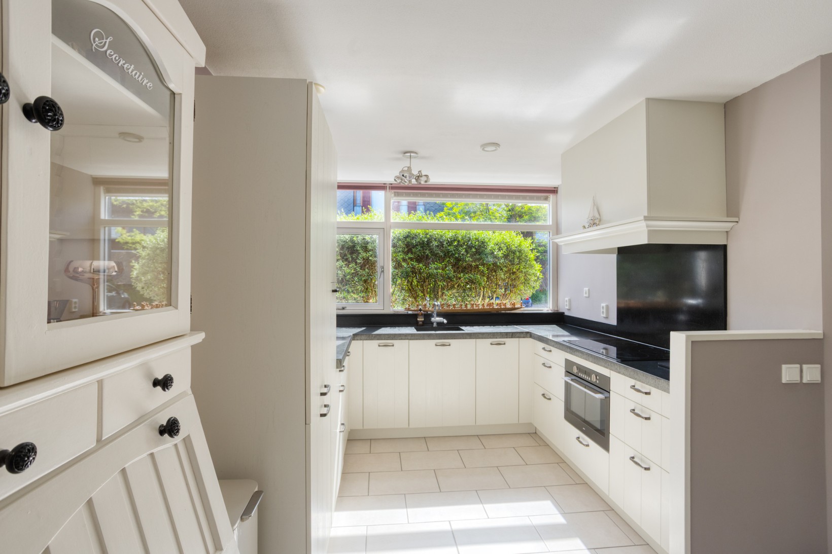 Tussenwoning te koop: Fien de la Marstraat 52, Castricum