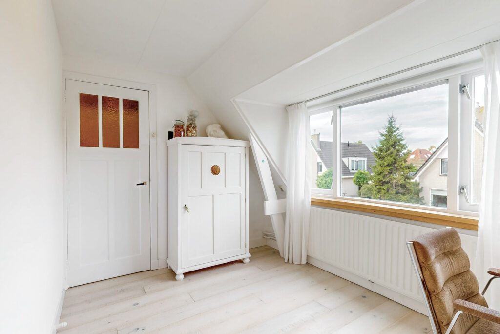 Twee-onder-één-kap te koop: Dusseldorperweg 136, Limmen