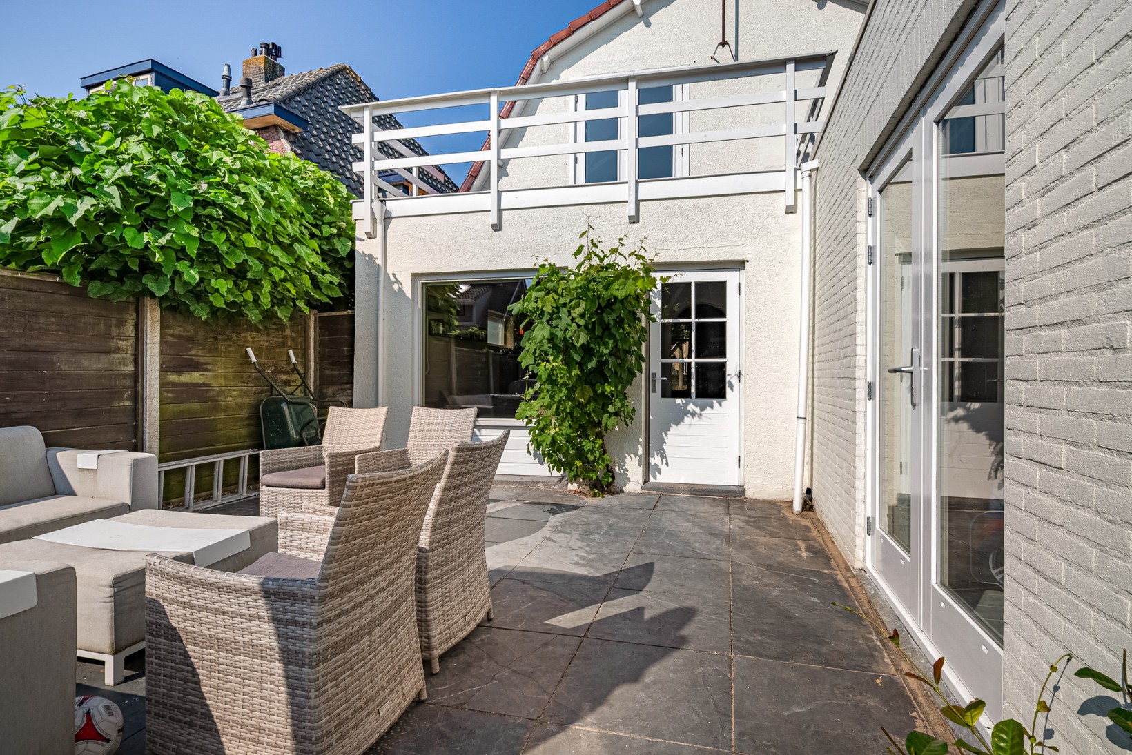 Vrijstaande woning te koop: Rijksweg 126, Limmen