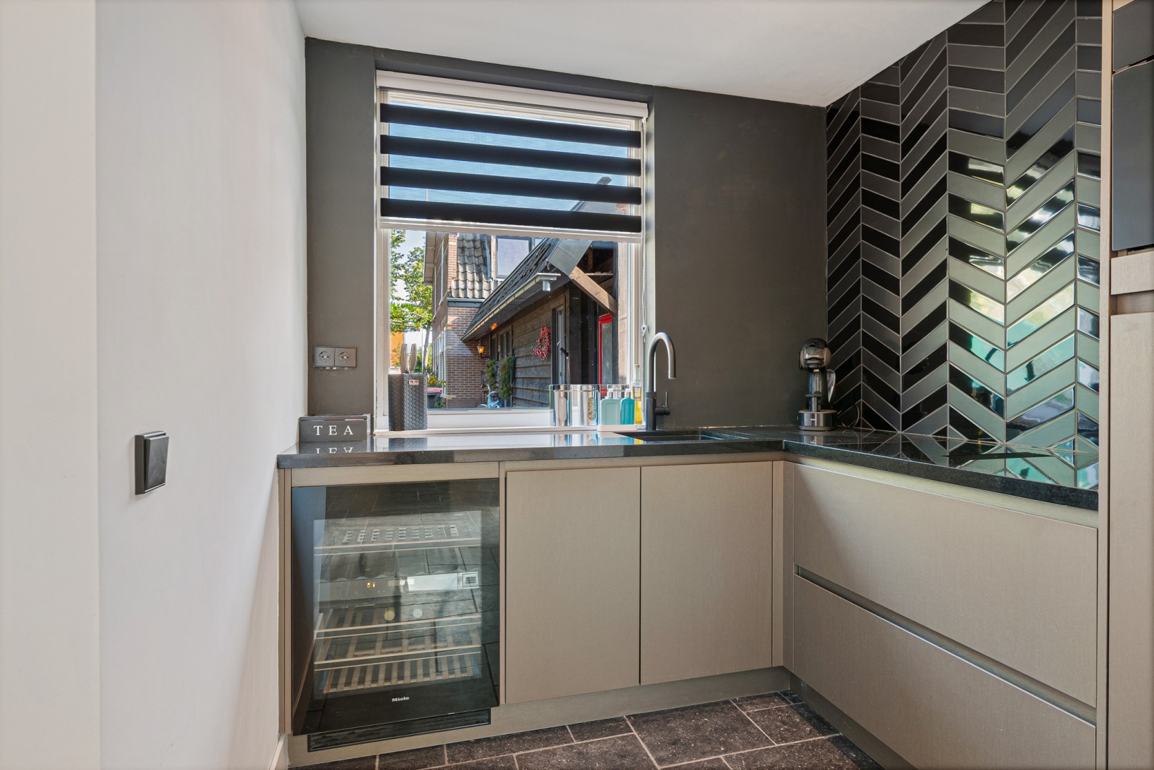 Vrijstaande woning te koop: Rijksweg 126, Limmen