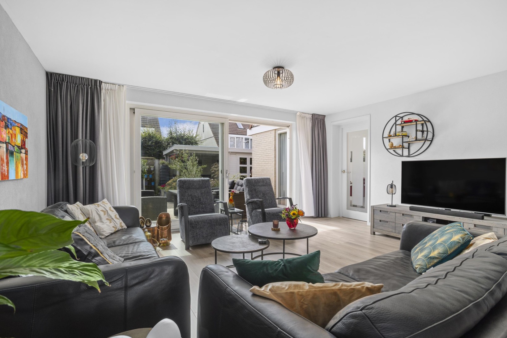 Tussenwoning te koop: Visweg 41, Limmen