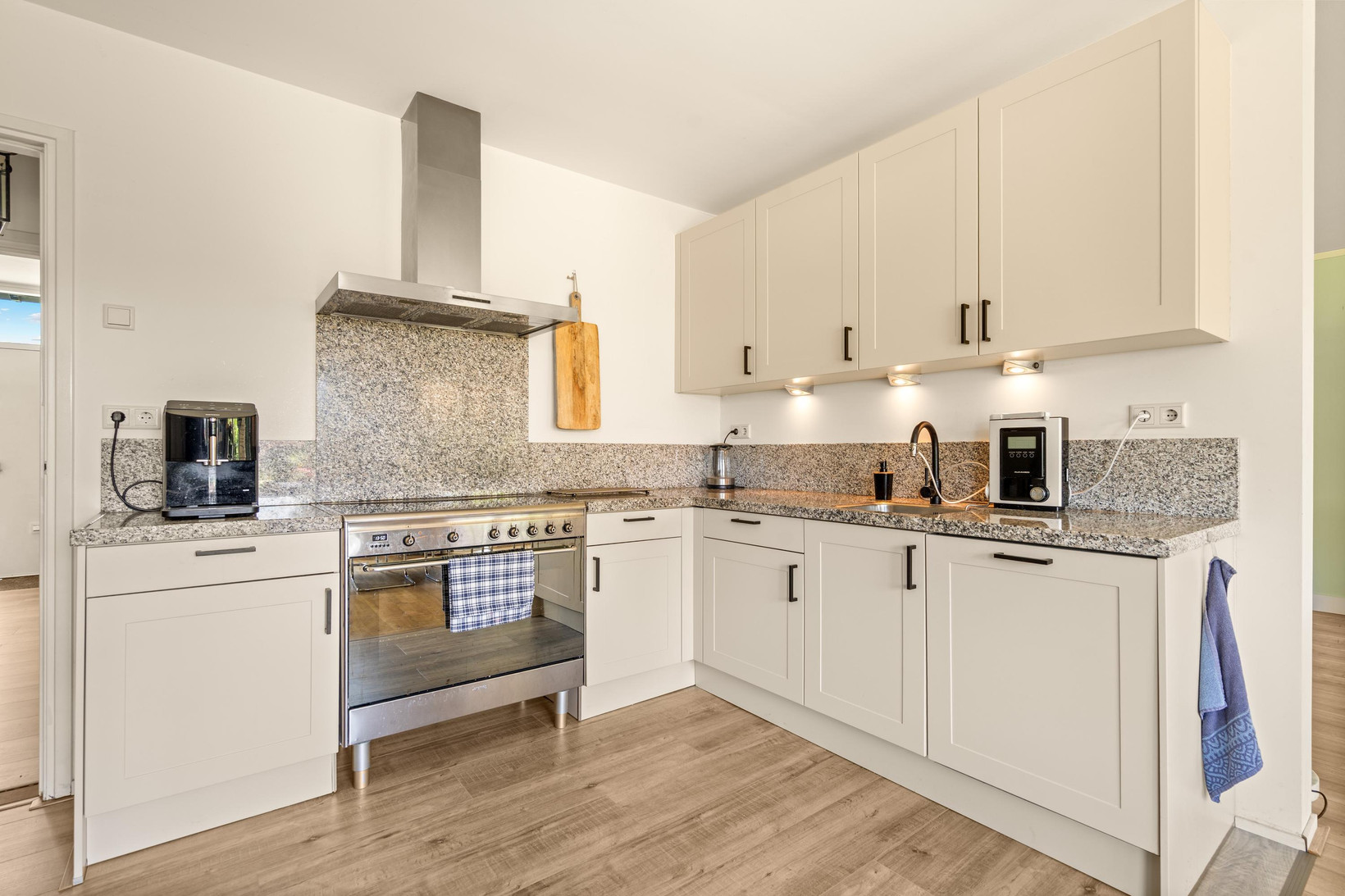 Vrijstaande woning te koop: Kapelweg 23, Limmen