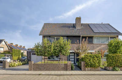 Burgemeester van Roosmalenstraat 33