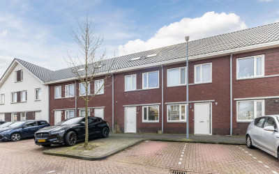 Burgemeester van Roosmalenstraat 6