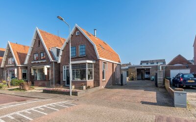Hogeweg 55