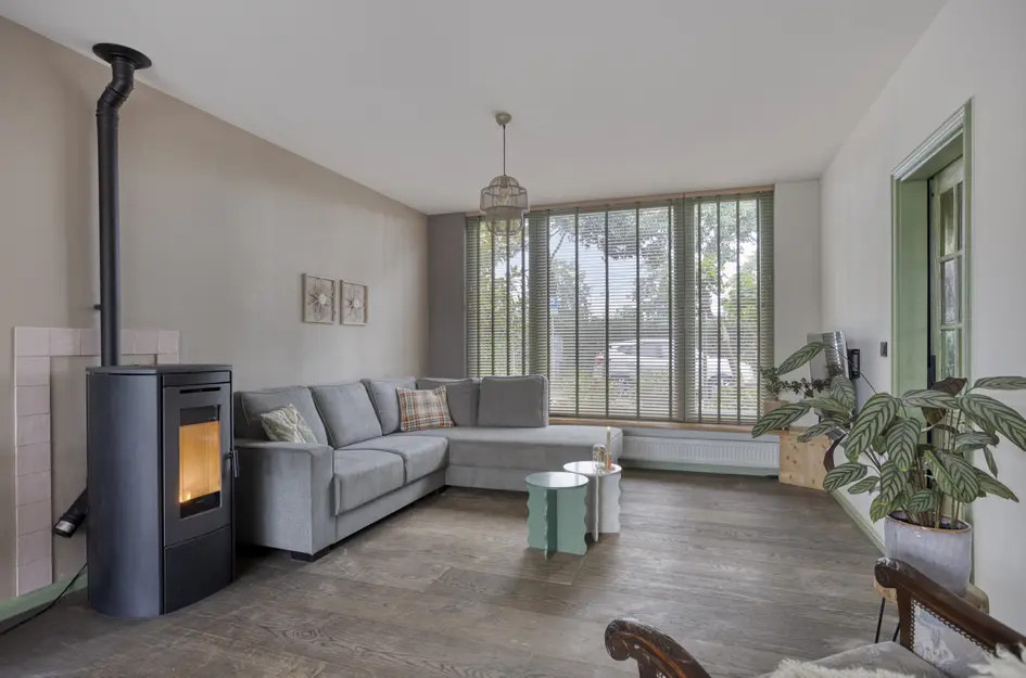 Hoekwoning te koop: Spoorlaan 21, Uitgeest