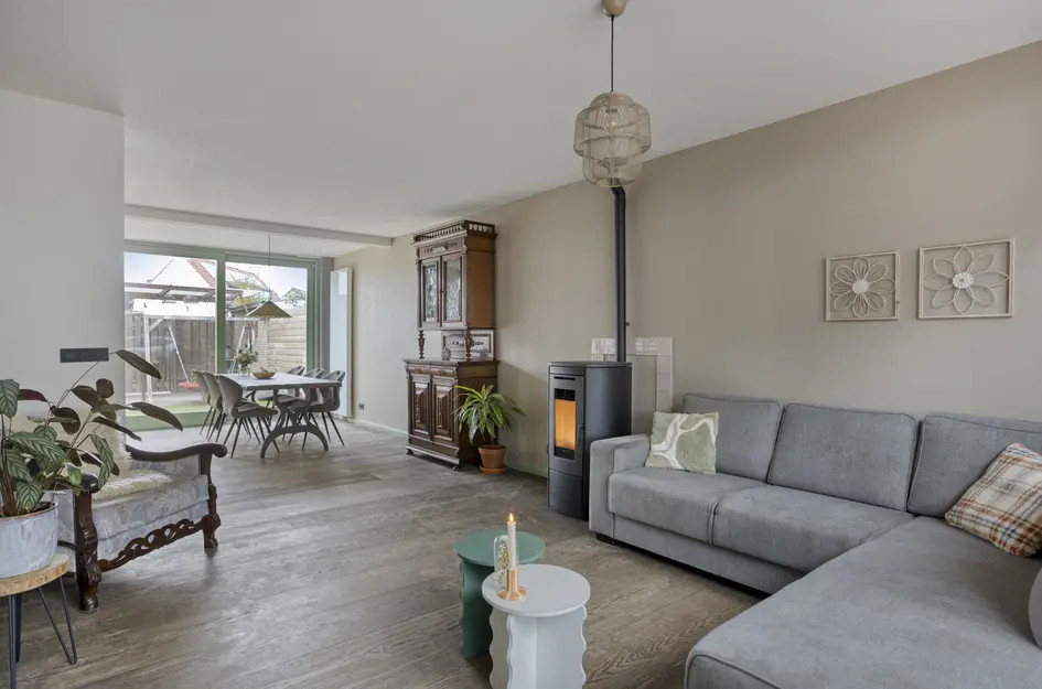Hoekwoning te koop: Spoorlaan 21, Uitgeest