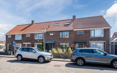 Prins Bernhardstraat 4