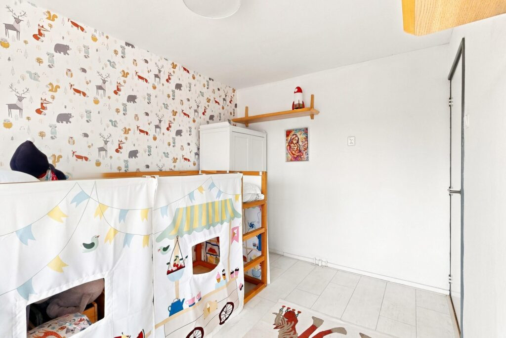 Tussenwoning te koop: Esdoornlaan 4, Egmond-Binnen