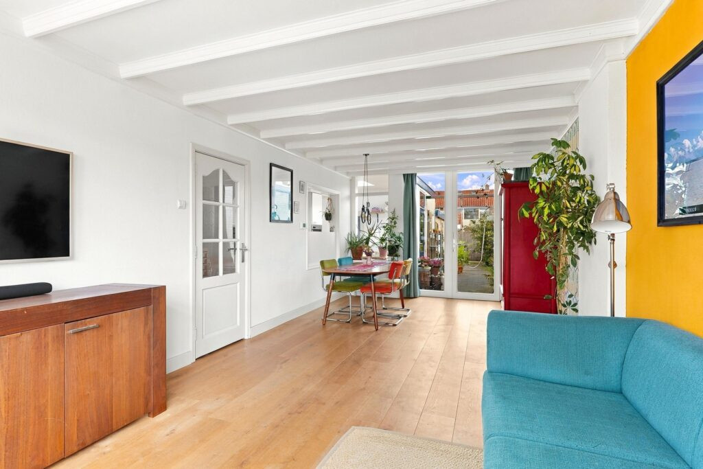 Tussenwoning te koop: Esdoornlaan 4, Egmond-Binnen