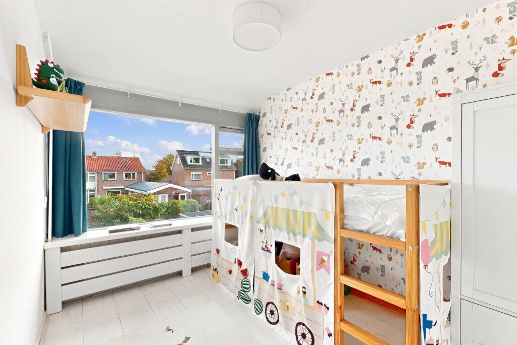 Tussenwoning te koop: Esdoornlaan 4, Egmond-Binnen