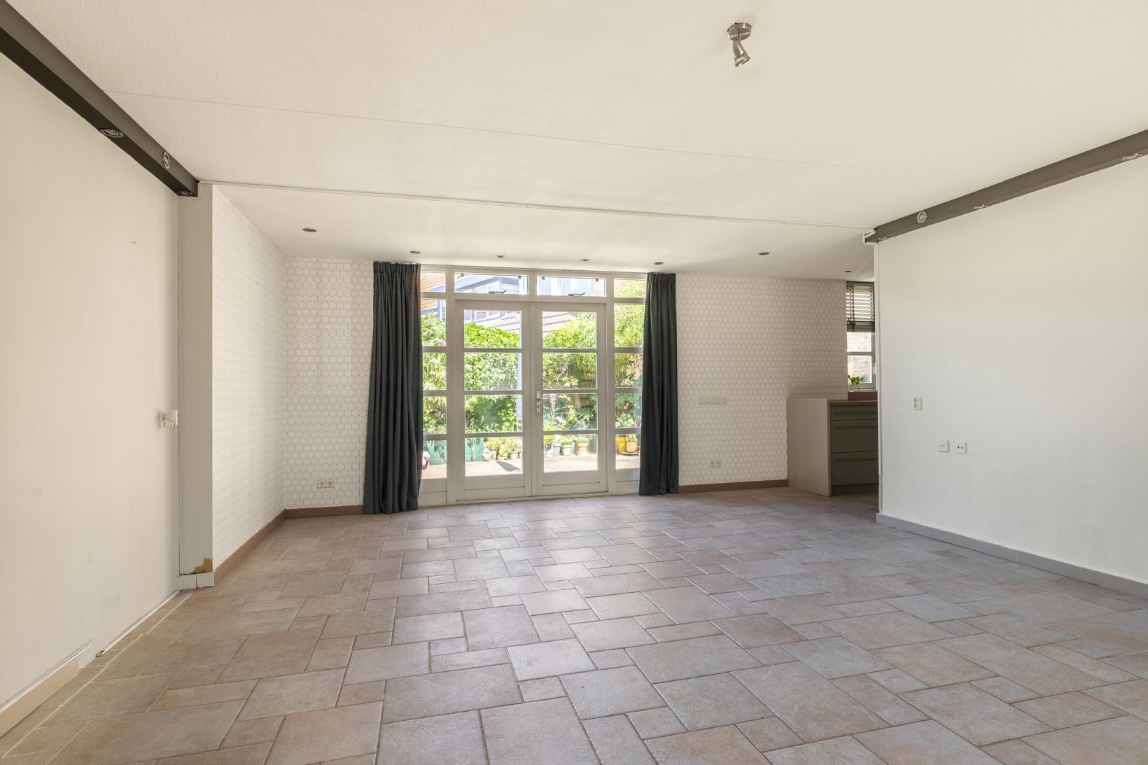 Tussenwoning te koop: Patersweg 7, Beverwijk
