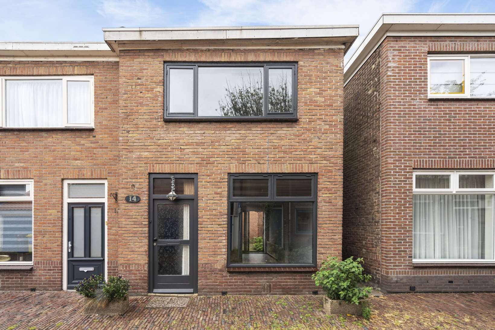 Twee-onder-één-kap te koop: Dierluststraat 14, Beverwijk