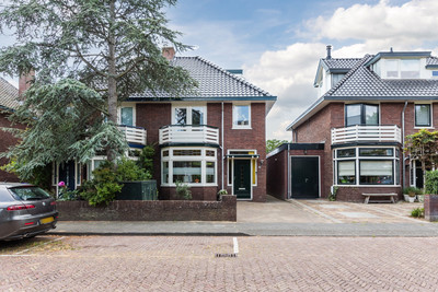 Hendrik Bur. 18