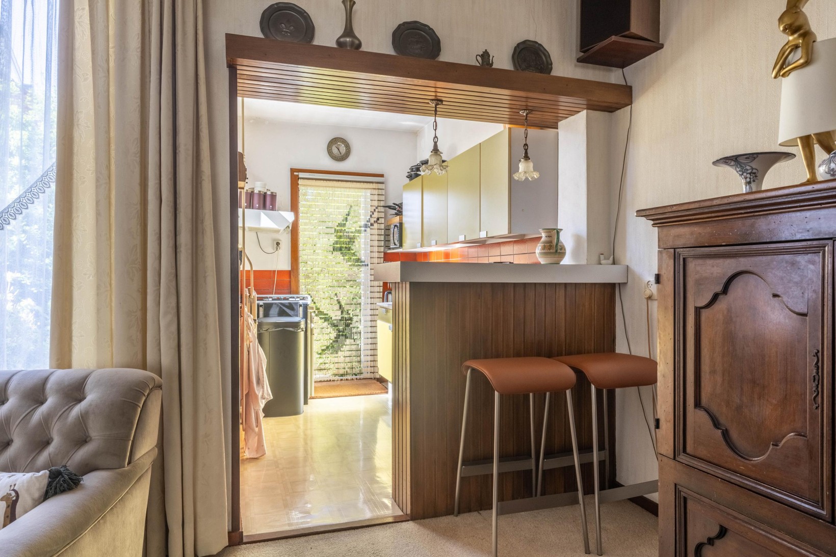 Tussenwoning te koop: Kastanjelaan 18, Beverwijk