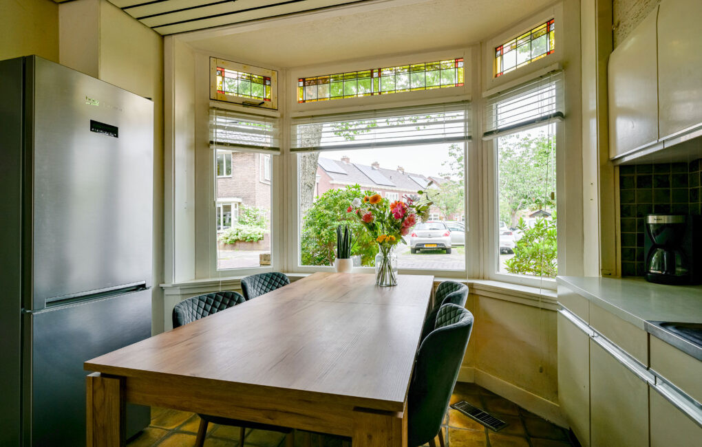 Tussenwoning te koop: Lindenlaan 27, Beverwijk