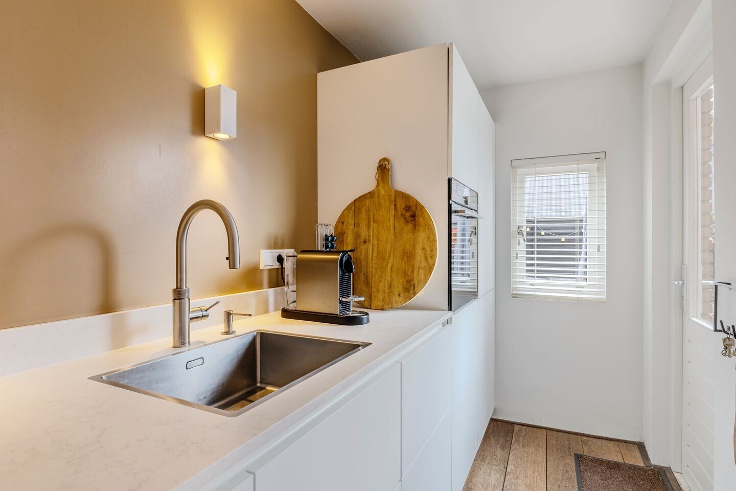 Tussenwoning te koop: Acacialaan 74, Beverwijk