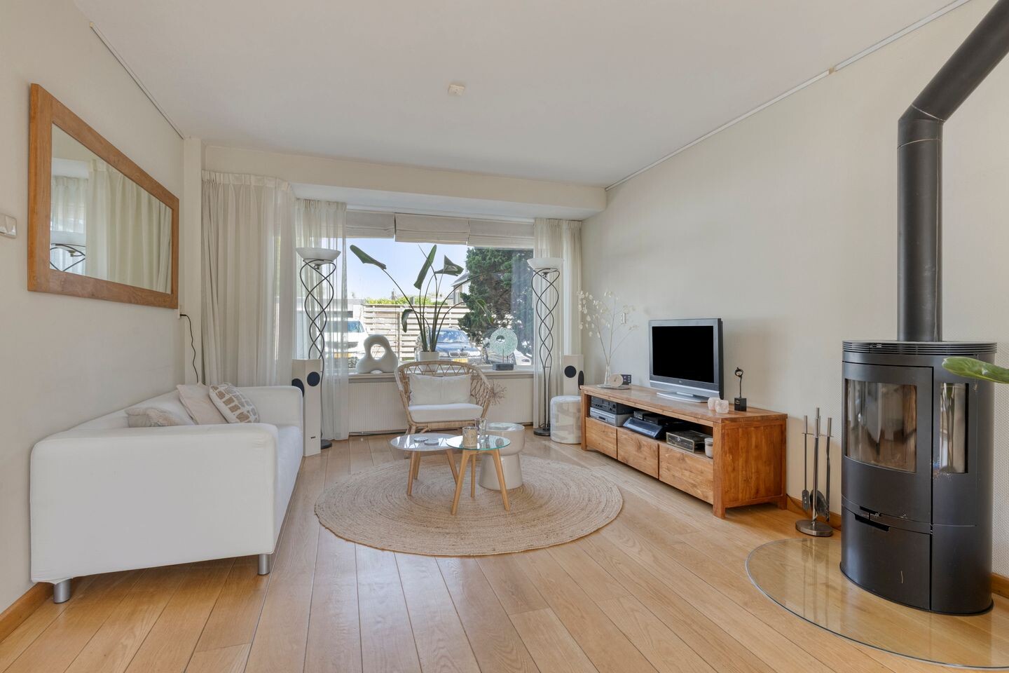 Tussenwoning te koop: Ligusterhof 18, Beverwijk